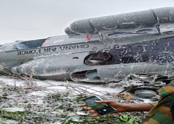 Le ministre de la Défense, Dr Edward Omane Boamah, et le ministre de l’Environnement, Ibrahim Murtala Muhammed, ont tragiquement perdu la vie le 6 août 2025 dans un accident d’hélicoptère