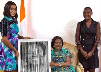 Mylène Amon a rencontré l’ancienne Première dame de côte d’ivoire Simone Ehivet le mercredi 13 août 2025 à Abidjan