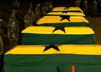 Le Ghana a rendu un hommage national, vendredi 15 août 2025, aux six dernières victimes du crash