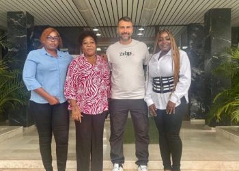La sélection nationale féminine U20 de Côte d’Ivoire entre dans une nouvelle ère avec l’arrivée de Mathieu Esposito à sa tête