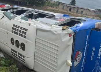 le véhicule transportant le club de Lanfiara FC, pour Agnibilékrou, a été victime d’un accident de la circulation ce vendredi 26 septembre 2025