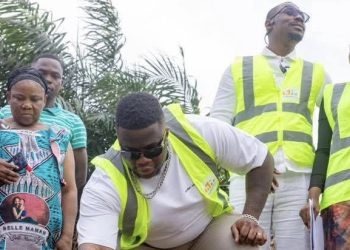 les Jumeaux Suprêmes et Apoutchou National