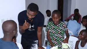 Salomon Kalou, figure emblématique des Éléphants et champion d’Afrique 2015, a officiellement lancé son centre de formation