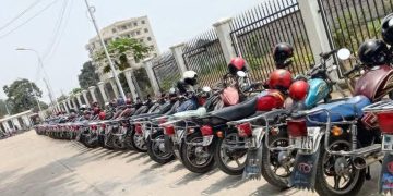 Le gouvernement congolais a annoncé la suspension immédiate de l’importation des machettes et des motos de toutes catégories sur l’ensemble du territoire national