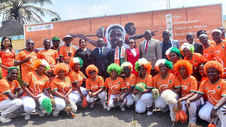 La ferveur orange, blanc et vert a soufflé jeudi 27 novembre 2025 sur Cocody, où s’est tenue l’ouverture officielle de l’agence physique d’enrôlement du Comité National de Soutien aux Éléphants