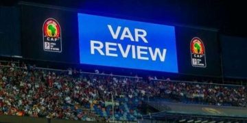 CAN 2025 : la VAR en panne, une première polémique arbitrale éclate à Rabat