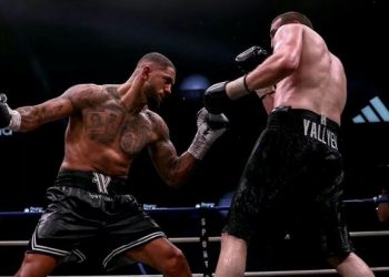 Boxe : Tony Yoka expédie Patrick Korte en moins de deux minutes à Lagos