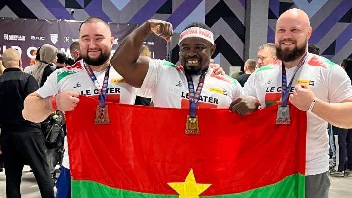 Zan Alfred Bady, plus connu sous le surnom de « Caterpillar », a décroché ce vendredi 5 décembre 2025 le titre de champion du monde en développé couché