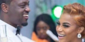 Francis Mvemba et Emilia