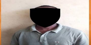 Côte d’Ivoire : Un individu arrêté pour avoir escroqué 114 millions FCFA à une femme via les réseaux sociaux