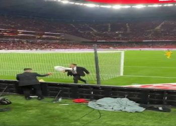 Le gardien de but nigérian Stanley Nwabali s’est retrouvé, malgré lui, au centre d’une polémique devenue virale sur les réseaux sociaux lors de la rencontre contre le Maroc lors des quarts-de-finale de la Coupe d’Afrique des Nations