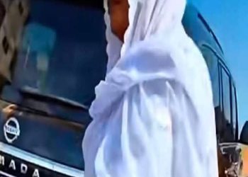 une maire d’une commune a menacé de démolir une construction