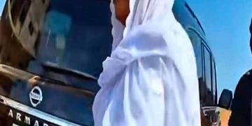 une maire d’une commune a menacé de démolir une construction