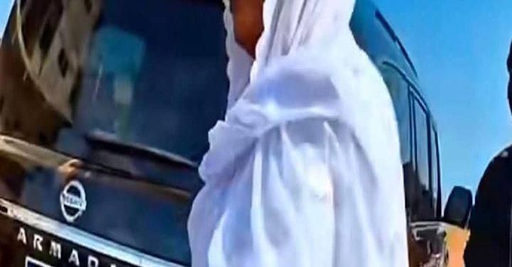 une maire d’une commune a menacé de démolir une construction