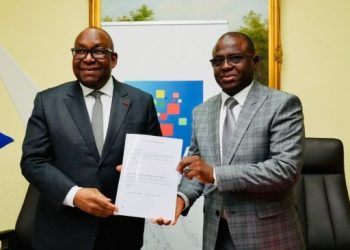 Ce lundi 30 mars 2026, la Haute Autorité de la Communication Audiovisuelle (HACA) a officialisé la signature d’une convention de prestation de services avec la société Thinktank Media