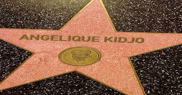 La chanteuse béninoise Angélique Kidjo marquera l’histoire en 2026 en devenant la première artiste africaine à recevoir une étoile sur le mythique Hollywood Walk of Fame