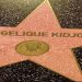 La chanteuse béninoise Angélique Kidjo marquera l’histoire en 2026 en devenant la première artiste africaine à recevoir une étoile sur le mythique Hollywood Walk of Fame