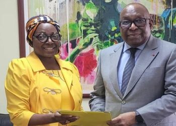 Marie-Catherine Koissy, promotrice-Fondatrice-Directrice de Cocody FM a annoncé sa retraite à 62 ans, après 40 ans de service