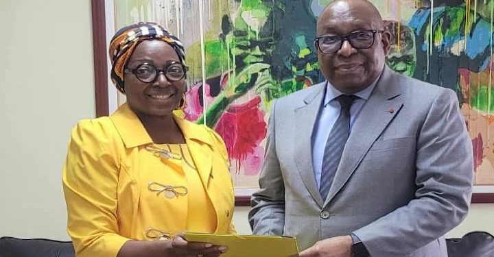 Marie-Catherine Koissy, promotrice-Fondatrice-Directrice de Cocody FM a annoncé sa retraite à 62 ans, après 40 ans de service