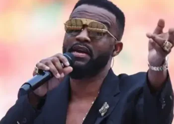 Fally Ipupa