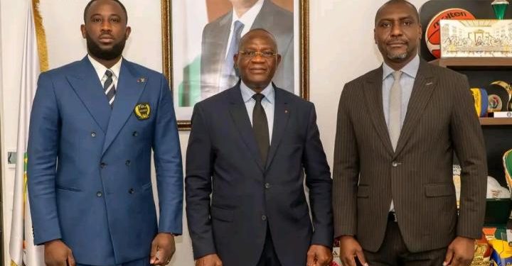 Le ministre délégué en charge des Sports et du Cadre de vie, Adjé Silas Metch, a accordé ce mardi 5 mai 2026 une audience à Cheick Cissé