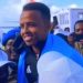 Omar Abdulkadir Artan, désigné meilleur arbitre africain de l’année 2025 par la Confédération africaine de football (CAF), a reçu un accueil triomphal à son retour en Somalie