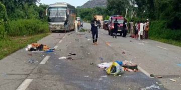 5 morts dans une collision