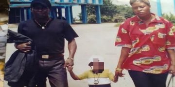 Secre Dago à rendu hommage à l’artiste Akézo, à l’état civil Sérikpa Gnakpa Simplice encore surnommé Monsieur Papagnon