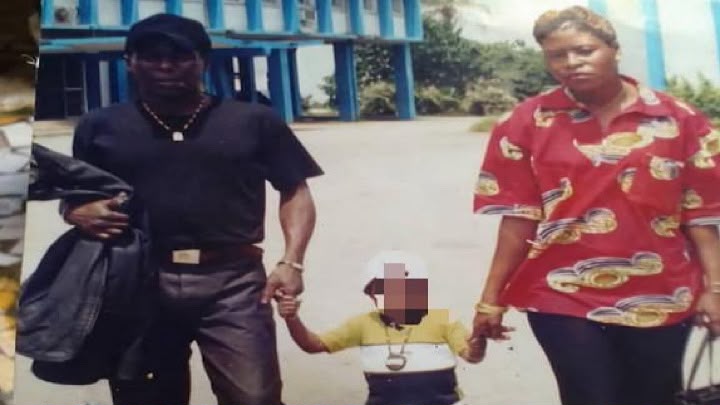 Secre Dago à rendu hommage à l’artiste Akézo, à l’état civil Sérikpa Gnakpa Simplice encore surnommé Monsieur Papagnon