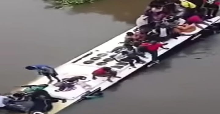Un car de transport chute dans le fleuve Bafing