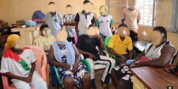 La Police municipale de Ouagadougou a interpellé douze jeunes, âgés de 13 à 19 ans, dans une villa du quartier Kouritenga