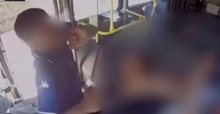 Un chauffeur de bus a été violemment agressé dans le sud de la Californie après avoir refusé de transporter gratuitement un passager